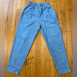 Vintage light jeans with scrunched waistline